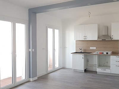 APPARTEMENT T3 A LOUER - ST RAPHAEL - 78 m2 - 1014€ charges comprises par mois