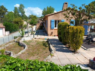 Jolie maison de plain pied 3 CHAMBRES A VENDRE - MONTAUROUX - 93 m2 - 422000 €