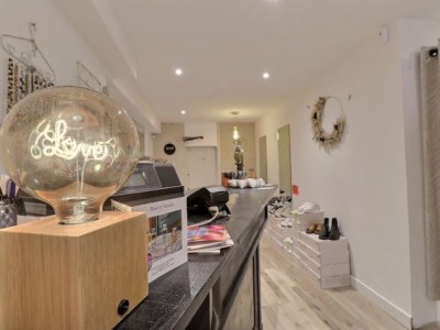 FONDS DE COMMERCE A CEDER<br>HABILLEMENT - TEXTILE - ST RAPHAEL - 89000€