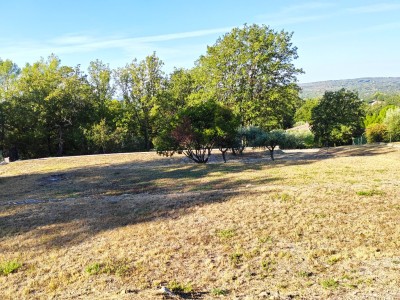 TERRAIN CONSTRUCTIBLE A VENDRE - MONTAUROUX - 2000 m2 - 296000 €