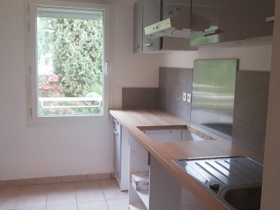 APPARTEMENT T2 A LOUER - MOUGINS - 60 m2 - 862 € charges comprises par mois