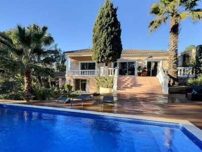 VILLA A VENDRE - ST RAPHAEL - 150 m2 - 1295000€