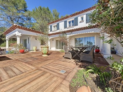 VILLA A VENDRE - PUGET SUR ARGENS - 250 m2 - 1490000€