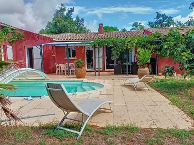 Villa de plain pied 4 chambres piscine - ST PAUL EN FORET - 135 m2 - VENDU