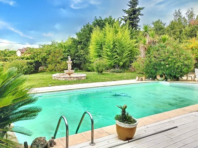 MONTAUROUX MAISON 4 CHAMBRES PISCINE GRAND TERRAIN A VENDRE - MONTAUROUX - 126 m2 - 585000€