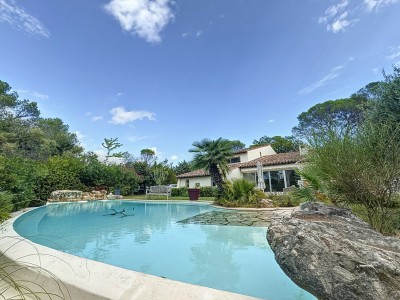 VILLA A VENDRE - ST RAPHAEL VALESCURE - 205 m2 - 1288000€