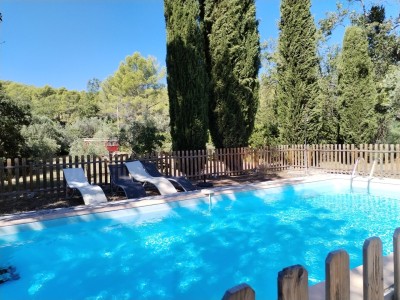 VILLA - PISCINE - SUPERBE JARDIN A VENDRE - SEILLANS - 100 m2 - 450000€