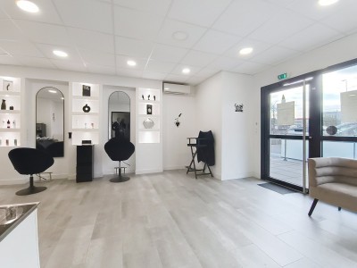 FONDS DE COMMERCE A CEDER<br>BEAUTE - ESTHETIQUE - COIFFURE - PUGET SUR ARGENS - 69500€
