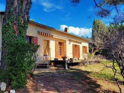 maison individuelle vue panoramique garage A VENDRE - MONTAUROUX - 95 m2 - 368000€
