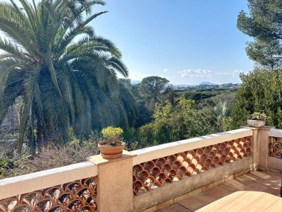 VILLA A VENDRE - ST RAPHAEL - 162 m2 - 682500€