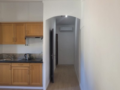 STUDIO A LOUER - MONTAUROUX - 27 m2 - 475 € charges comprises par mois