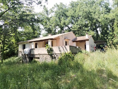 Maison de plain-pied avec 4000m de terrain A VENDRE - CALLIAN - 96 m2 - 340000€
