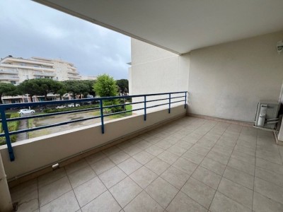 STUDIO AVEC TERRASSE A VENDRE - FREJUS BORD DE MER - 29.65 m2 - 167�000�&euro;