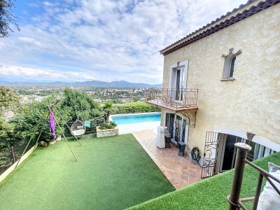 MAISON A VENDRE - ST RAPHAEL SAINT SEBASTIEN - 173 m2 - 1088000€