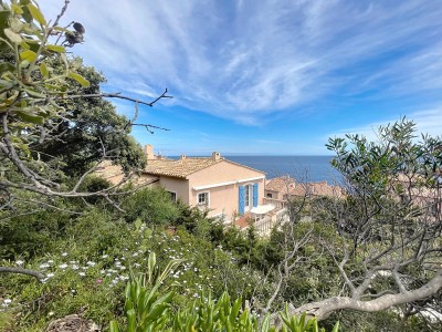 VILLA A VENDRE - ST RAPHAEL - 212 m2 - 1397000€