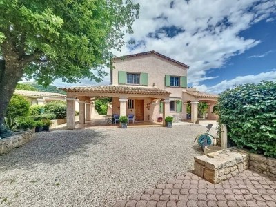 MAISON INDIVIDUELLE A VENDRE - SEILLANS LES BAS PLANS - 215 m2 - 735000€
