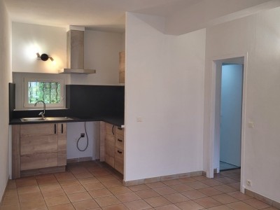 APPARTEMENT T2 A LOUER - LES ADRETS DE L ESTEREL - 39 m2 - 690€ charges comprises par mois