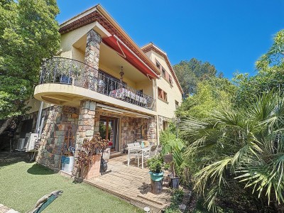 VILLA A VENDRE - ST RAPHAEL - 200 m2 - 760000€