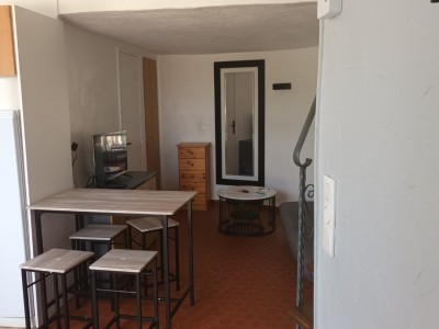APPARTEMENT T1 A LOUER - ST PAUL EN FORET - 27 m2 - 695€ charges comprises par mois