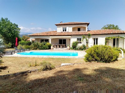Maison avec appartement indpendant ET piscine A VENDRE - CALLIAN - 190 m2 - 830000€