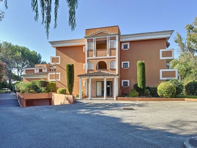 APPARTEMENT T3 A VENDRE - ST RAPHAEL - 94 m2 - 710 000 €