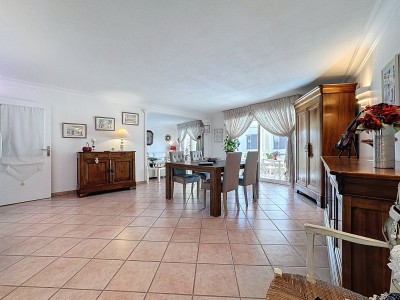 APPARTEMENT T4 A VENDRE - ST RAPHAEL - 97.63 m2 - 665 000 €