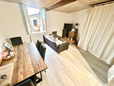 DEUX PIECES MEUBLE A LOUER - FAYENCE - 34 m2 - 550 € charges comprises par mois