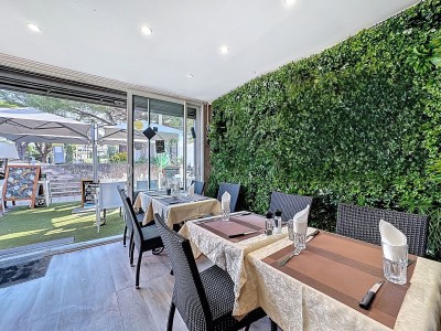 FONDS DE COMMERCE A CEDER<br>CREPERIE - PIZZERIA - ST RAPHAEL - 59.26 m2 - 99 000 €