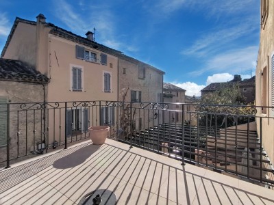 MAISON 4 CHAMBRES AVEC POSSIBILITE D APPARTEMENT I A VENDRE - FAYENCE - 142 m2 - 435�000�&euro;