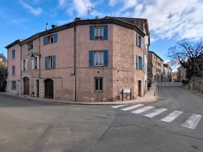 MONTAUROUX - Fort potentiel : maison � r�nover, A VENDRE - MONTAUROUX - 160 m2 - 219�000�&euro;