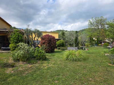 MAISON A LOUER - SEILLANS - 137 m2 - 1 880 &euro; charges comprises par mois
