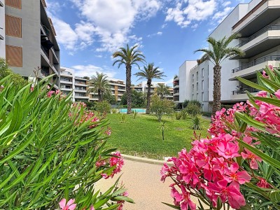 STUDIO A VENDRE - FREJUS - 26.28 m2 - 151 000 &euro;