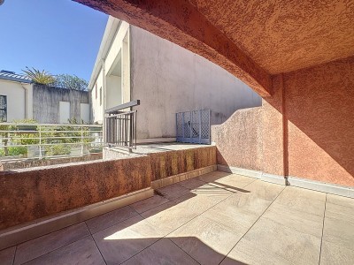 APPARTEMENT T3 A VENDRE - FREJUS - 47.1 m2 - 190 000 &euro;