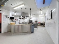 FONDS DE COMMERCE A CEDER<br>BAR - BRASSERIE - ST RAPHAEL - 362 m2 - 313 000 &euro;