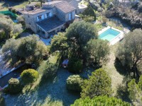 MAS EN PIERRE - PISCINE - JARDIN 3500M² CLOS A VENDRE - FAYENCE - 170 m2 - 595 000 &euro;