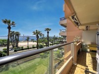 APPARTEMENT CENTRE VILLE - VUE MER A VENDRE - ST RAPHAEL CENTRE VILLE - 27.2 m2 - 274 000 €
