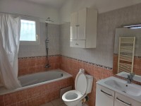 APPARTEMENT T3 A LOUER - FAYENCE - 62.86 m2 - 933 &euro; charges comprises par mois