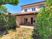 APPARTEMENT - JARDIN - RESIDENCE AVEC PISCINE A VENDRE - MONTAUROUX - 63 m2 - 270 000 €