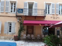 APPARTEMENT T4 A VENDRE - TOURRETTES - 85 m2 - 264 000 &euro;