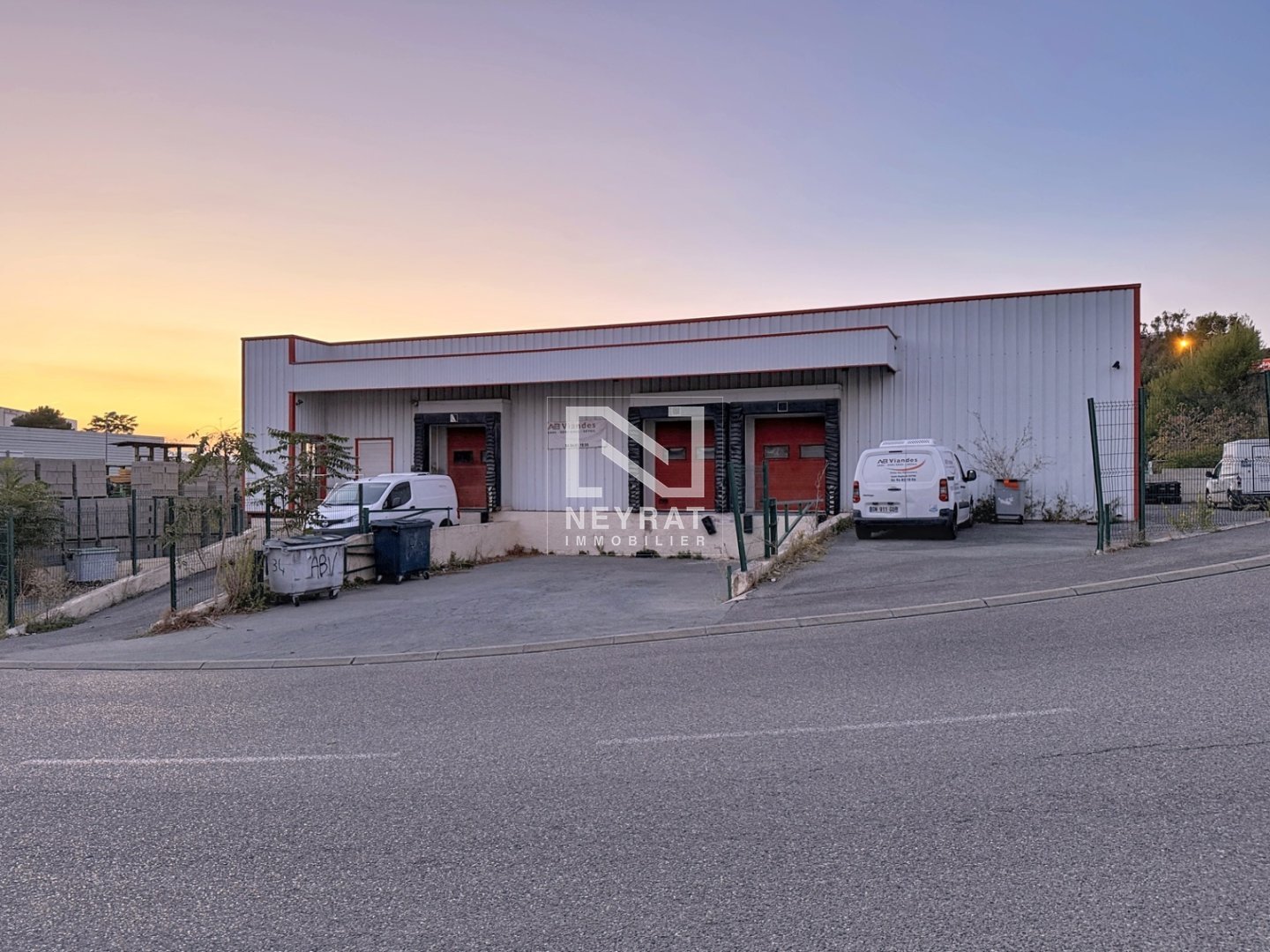 IMMEUBLE A VENDRE - ST RAPHAEL - 600 m2 - 193 000 €