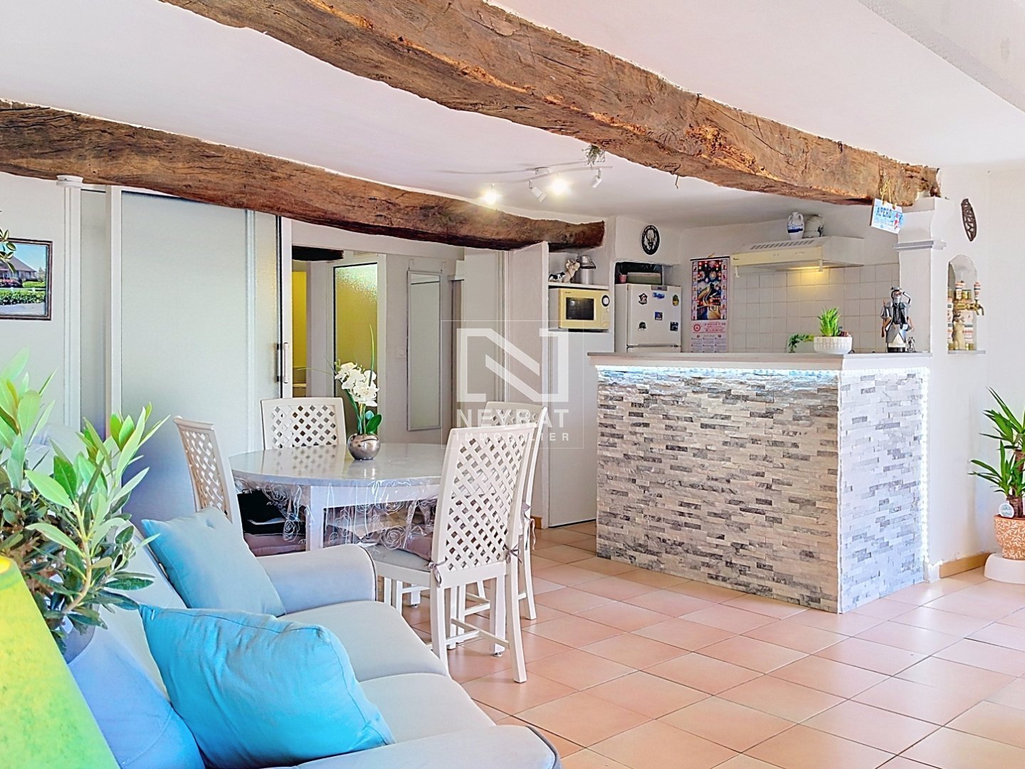 APPARTEMENT 38m² / CAVE 43m² /  VILLAGE CALLIAN A VENDRE - CALLIAN - 38 m2 - 156 500 &euro;