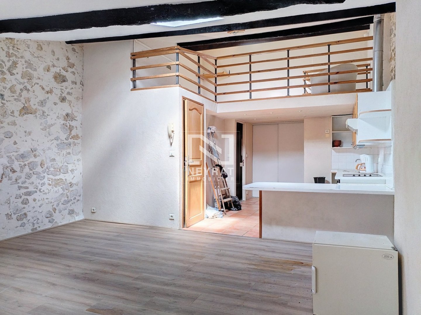 APPARTEMENT MONTAUROUX - 1 CHAMBRE EN MEZZANINE