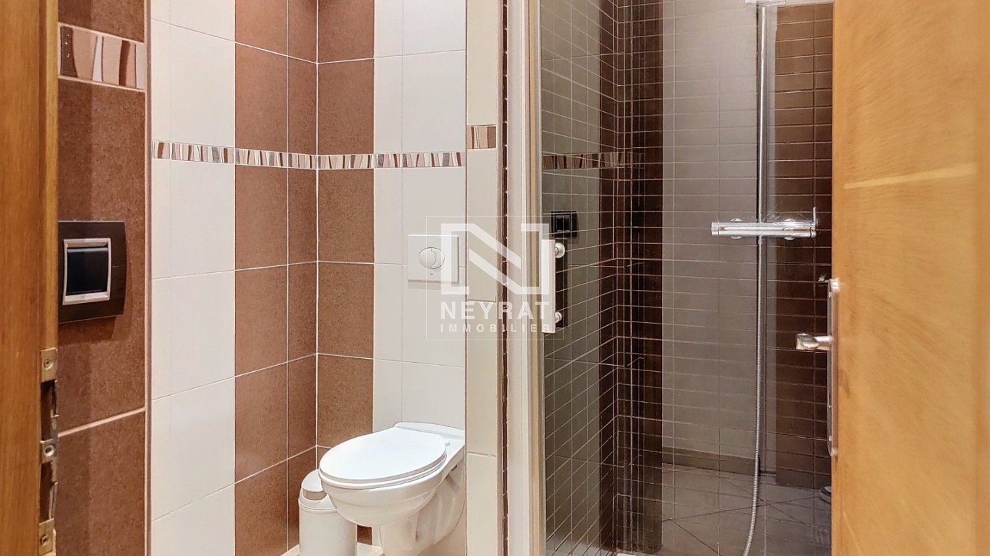APPARTEMENT T2 A LOUER - CALLIAN - 31.56 m2 - 680 &euro; charges comprises par mois