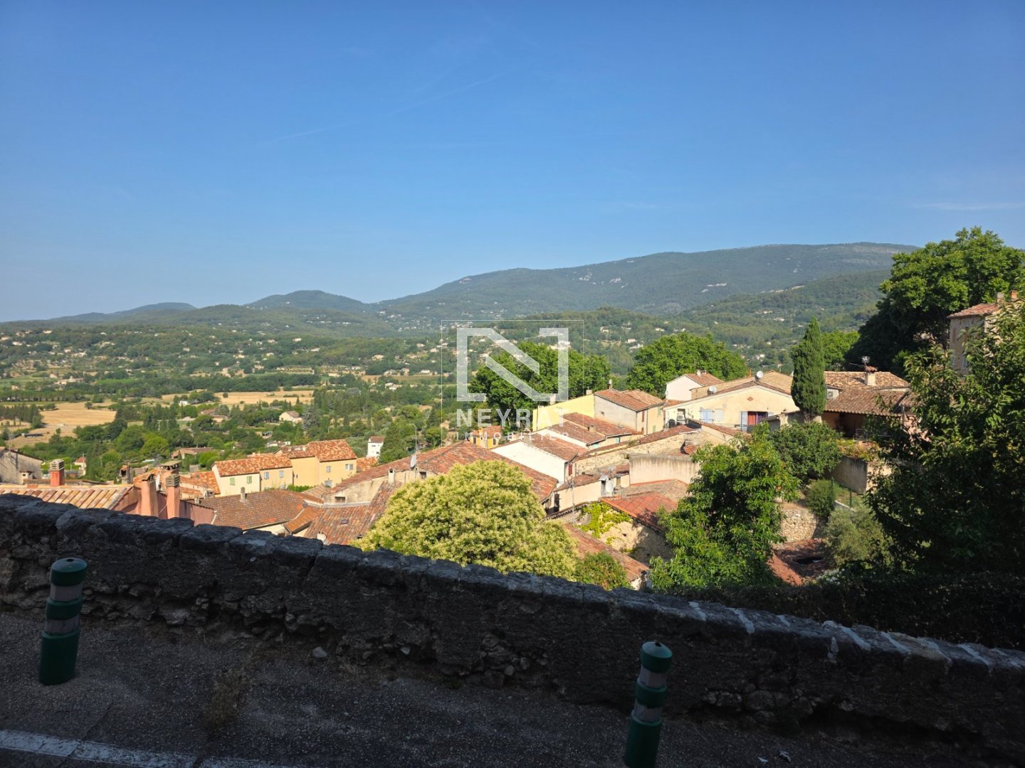 APPARTEMENT T2 A LOUER - FAYENCE - 36.96 m2 - 550 &euro; charges comprises par mois