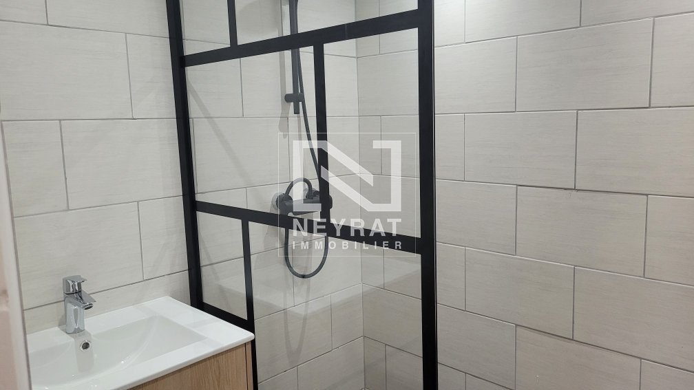 LES ADRETS DE L ESTEREL 2P