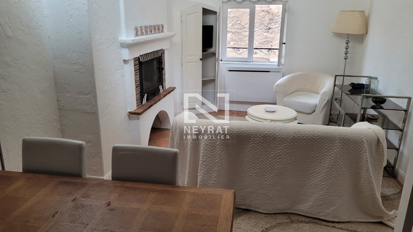 SEILLANS Logement deux pices, meubl SEILLANS