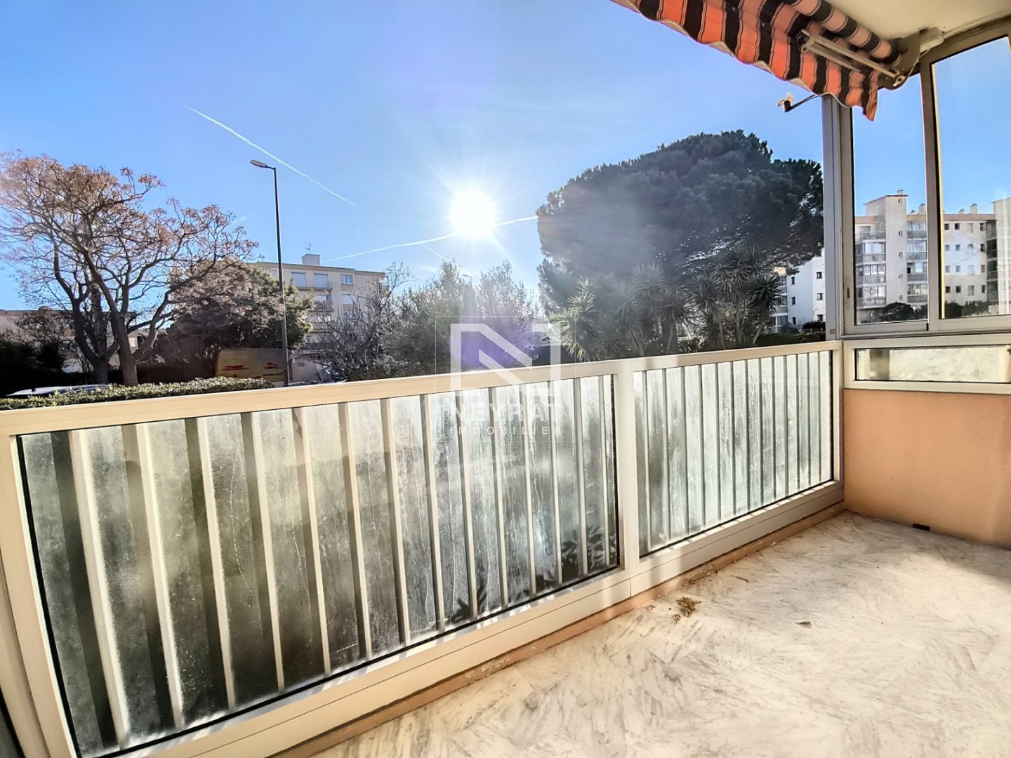 APPARTEMENT T2 - FREJUS - 40.63 m2 - 189000€