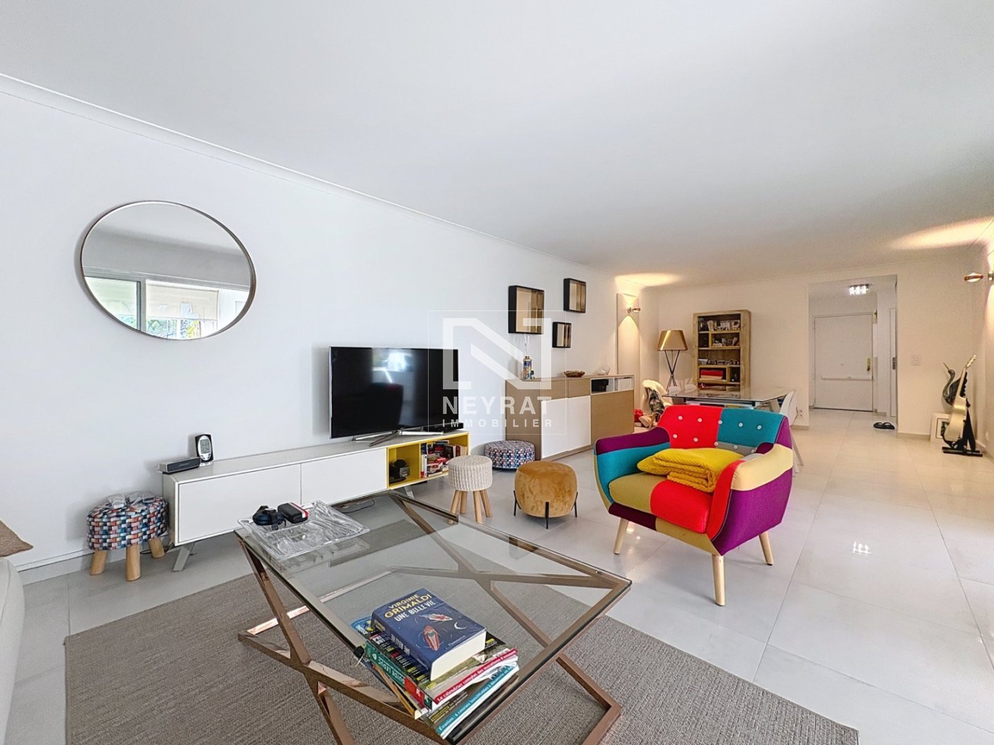 APPARTEMENT T2 A VENDRE - FREJUS - 75.72 m2 - 577000€