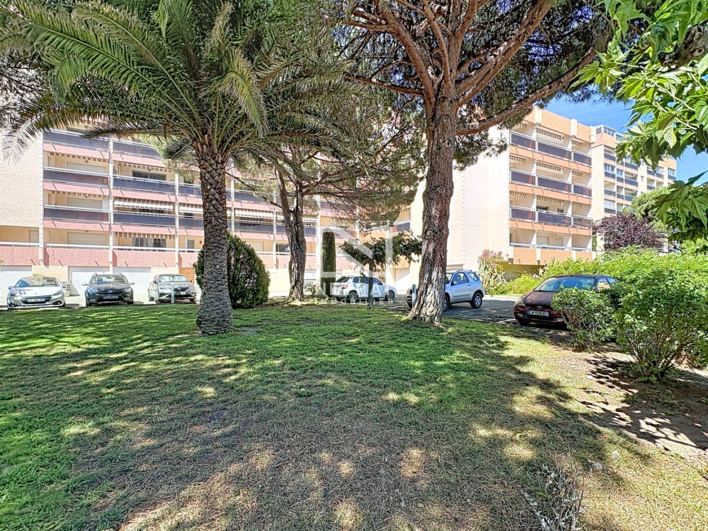 APPARTEMENT T2 A VENDRE - FREJUS - 57.81 m2 - 249 000 &euro;