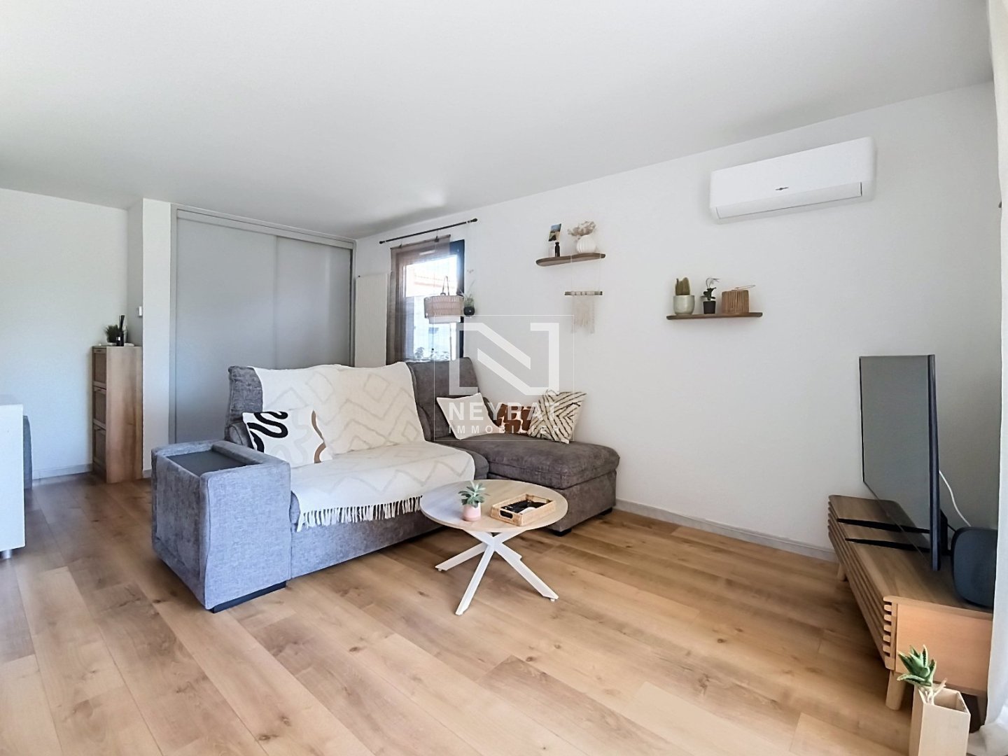 appartement A VENDRE - FREJUS - 37.17 m2 - 166 000 &euro;